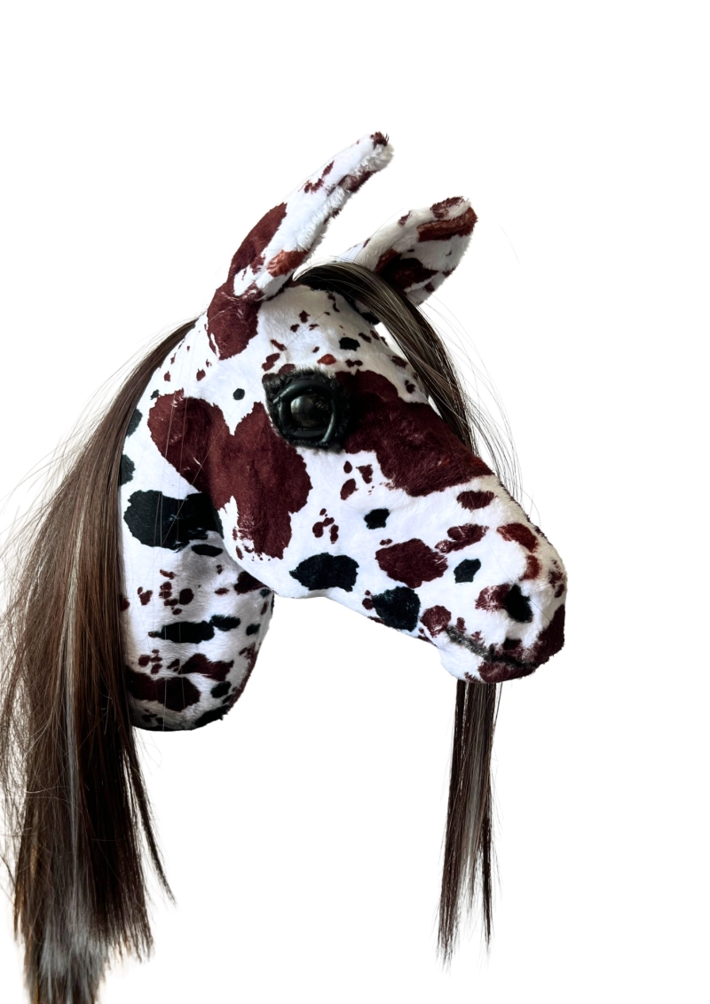REALISTIC HOBBY HORSE – WHITE/WHITE MANE