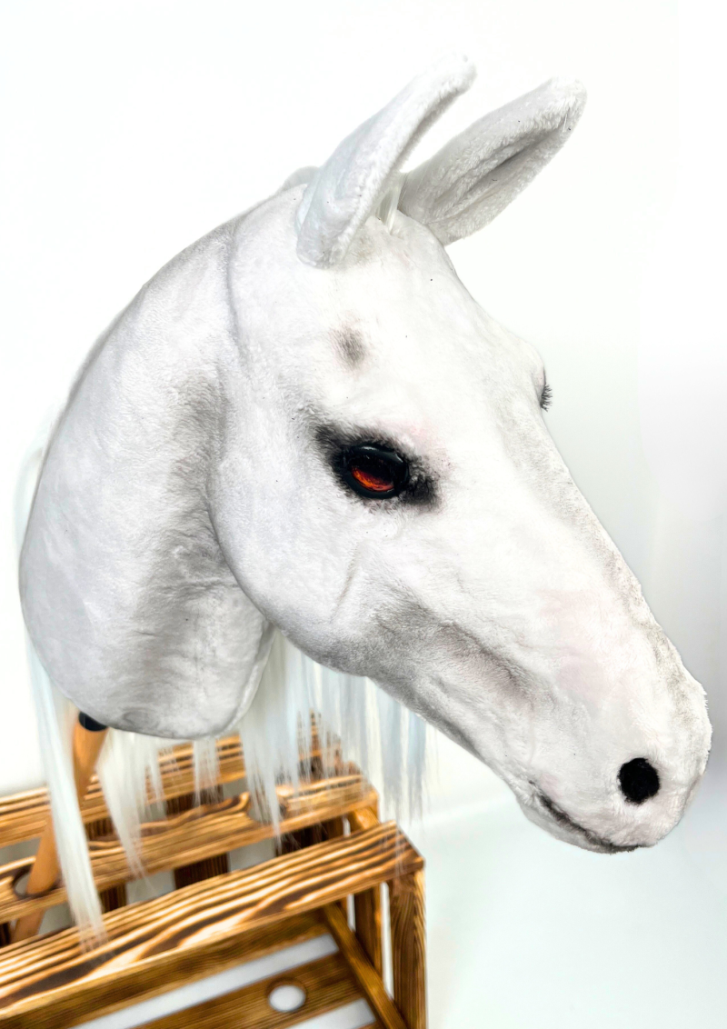 REALISTIC HOBBY HORSE – WHITE/WHITE MANE