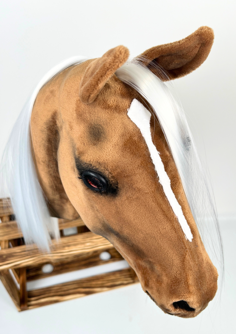 REALISTIC HOBBY HORSE - PALOMINO/PATCH