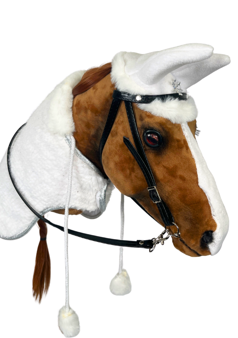 Winter blanket (with optional ear warmers) for a realistic horse.