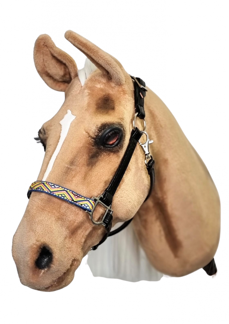 A sewn halter for realistic hobby horses.