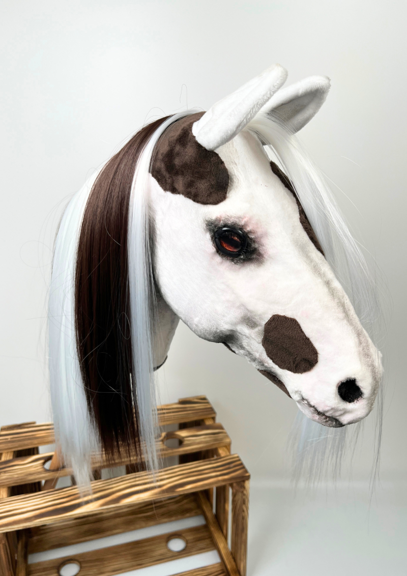 REALISTIC HOBBY HORSE – PINTO