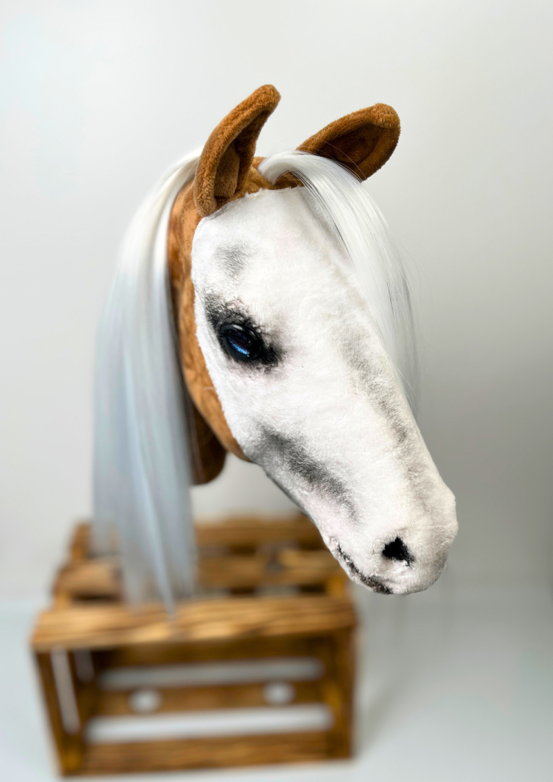 REALISTIC HOBBY HORSE – PALOMINO - WHITE/WHITE