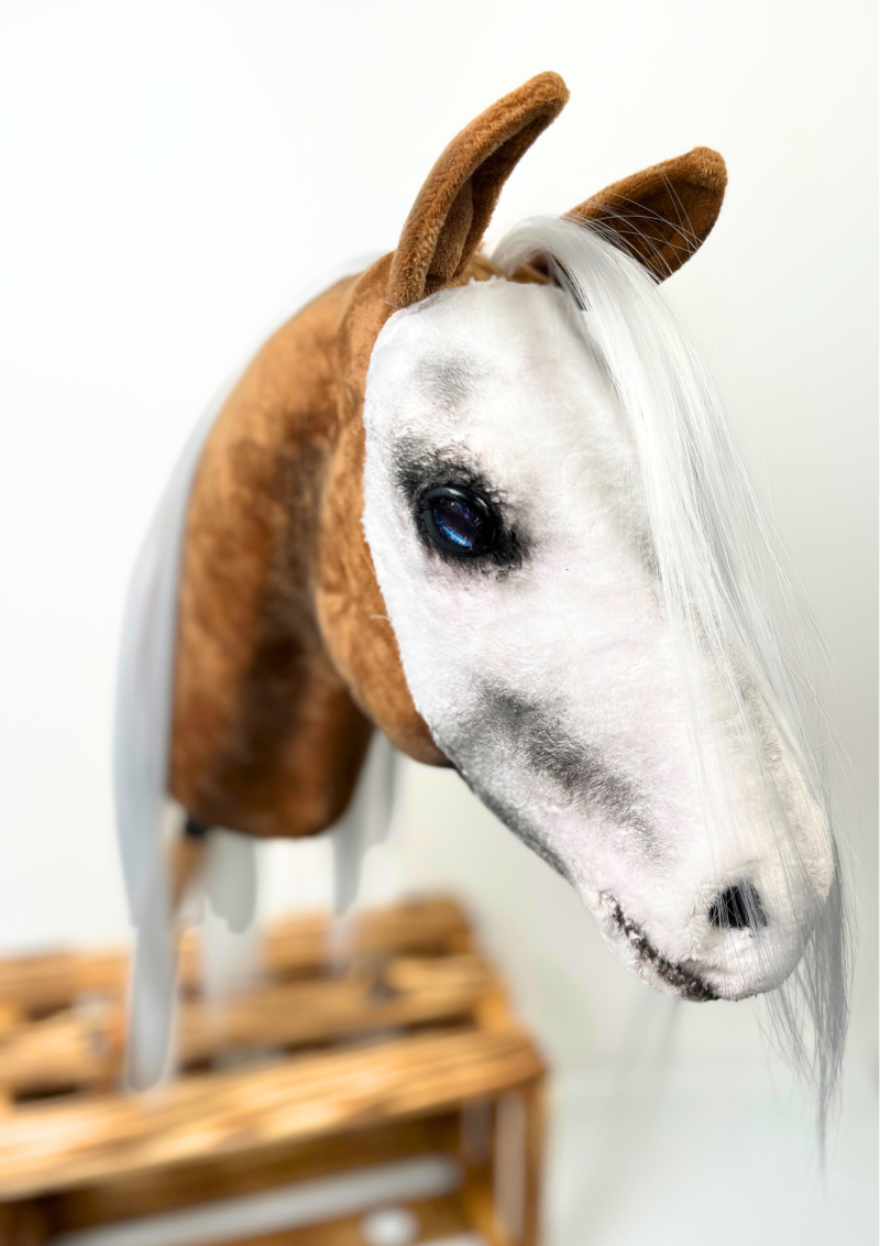 REALISTIC HOBBY HORSE – PALOMINO - WHITE/WHITE