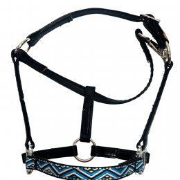 A sewn halter for realistic hobby horses.