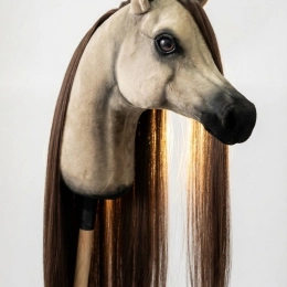 REALISTIC HOBBY HORSE – WHITE/WHITE MANE