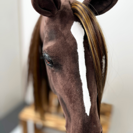 REALISTIC HOBBY HORSE – DARK CHESTNUT/BALAYAGE MANE/PATCH