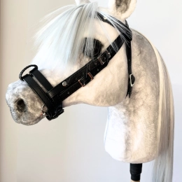 REALISTIC HOBBY HORSE – WHITE/WHITE MANE