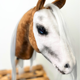 REALISTIC HOBBY HORSE – PALOMINO - WHITE/WHITE